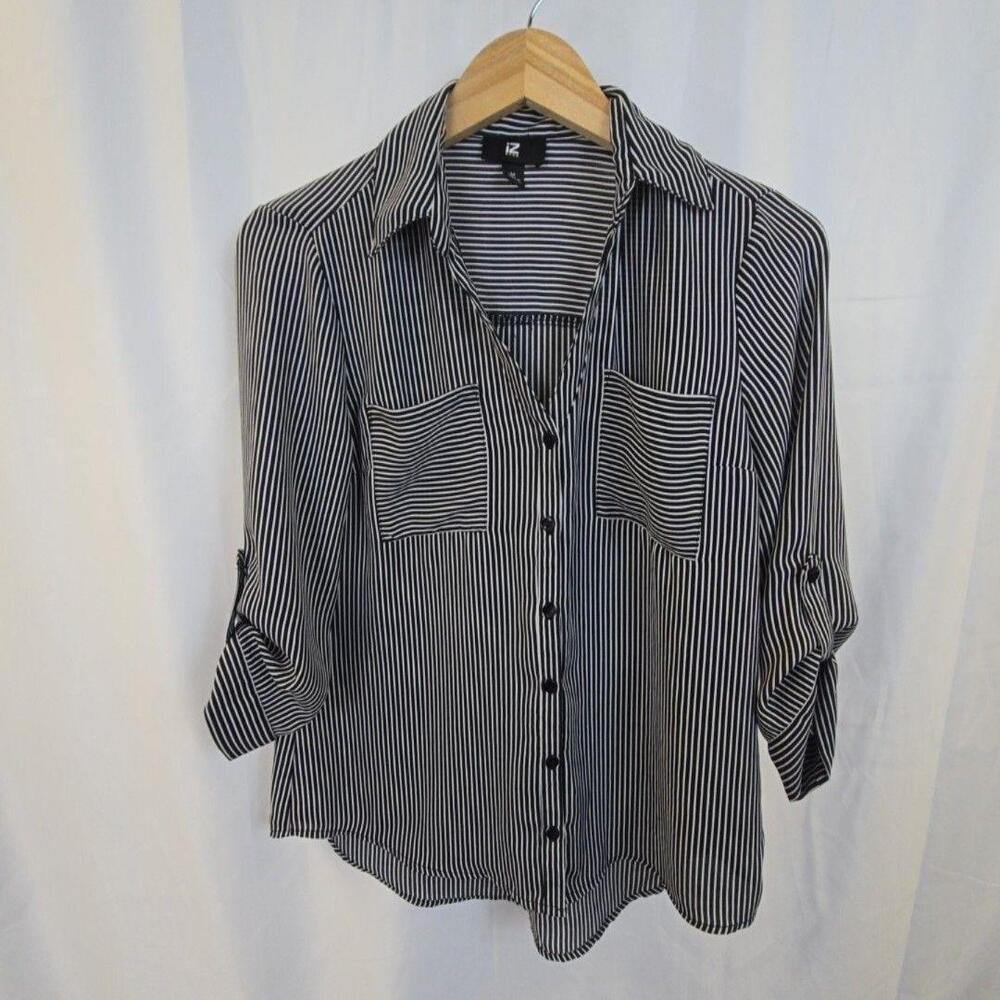 Iz Byer Blouse Womens Medium Black White Stripe 3/4 Roll Tab Sleeve Button Top